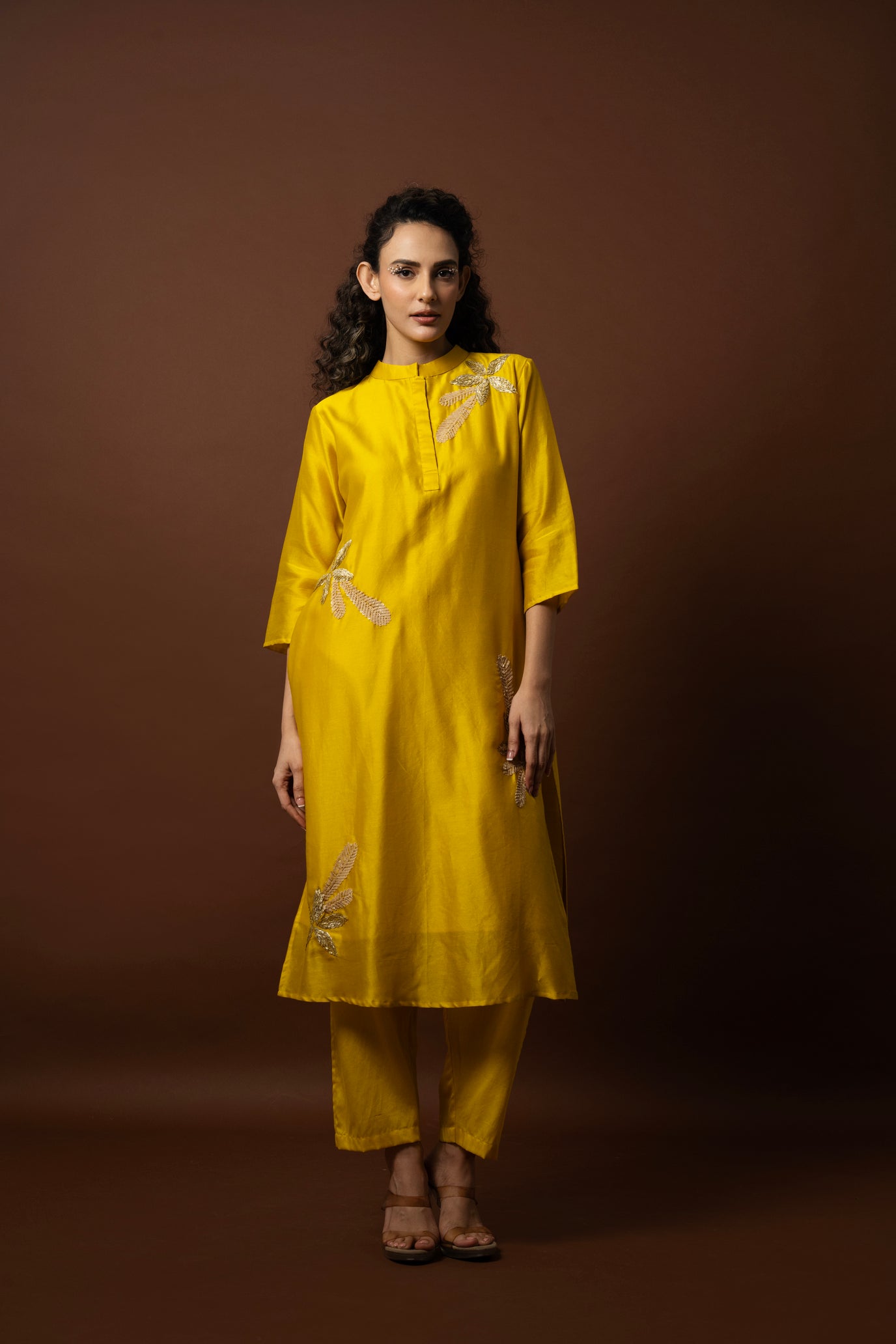 Elegant Kurta Set on Chanderi with Floral Sequins Embellishment - 1533